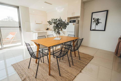 Blue Gum On First Ave - CBD Fringe, WiFi, Netflix - Renee 2