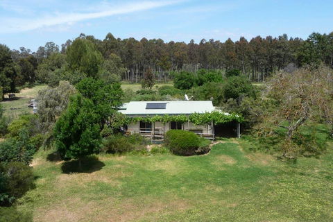 Brimin Lodge Orchard Cottage - Internet Find 0