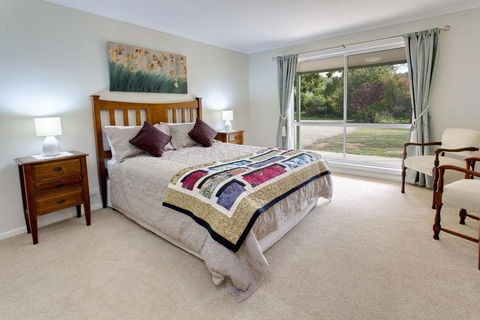 Brookfield Guest House - Renee 3