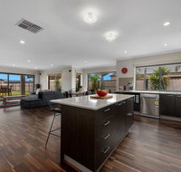 Bundalong on Clarke St - Swimm