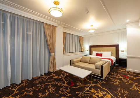 Burke And Wills Hotel Toowoomba - Internet Find 1