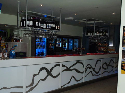 Bushland Beach Tavern - Renee 2