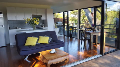 Byron Bay Hinterland Cottages - Renee 1