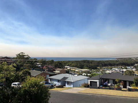 Canberra Cres 42 Burrill Lake - Qld Realsetate 0