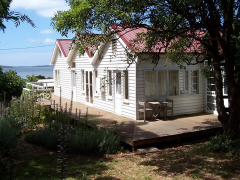 Captain Lock's Cottage - Renee 0