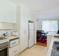 Cara Nobbys Beach 11 Wesley Avenue - Internet Find