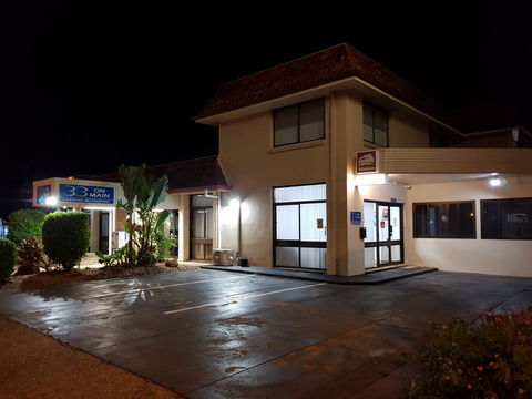 Caravilla Motor Inn - Renee 0