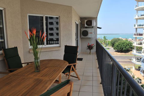 Cardona Crt - Renee 0