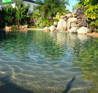 Cardwell at the Beach - Swimm