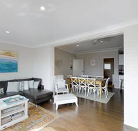 Casa Sorella - beachfront family home - Internet Find