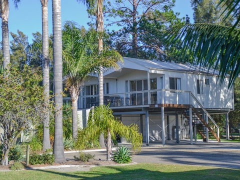 Caseys Beach Holiday Park - Renee 3