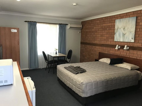Castlereagh Motor Inn - Renee 3