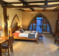 Cedar Park Rainforest Resort - Swimm