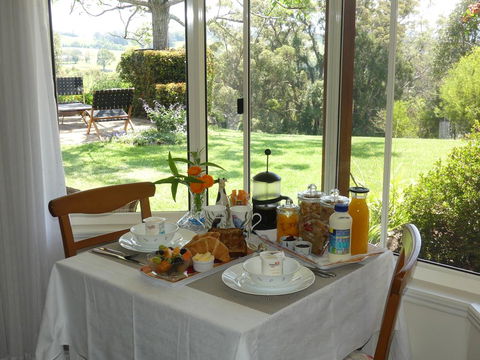 Cedarview Bed & Breakfast - Renee 3