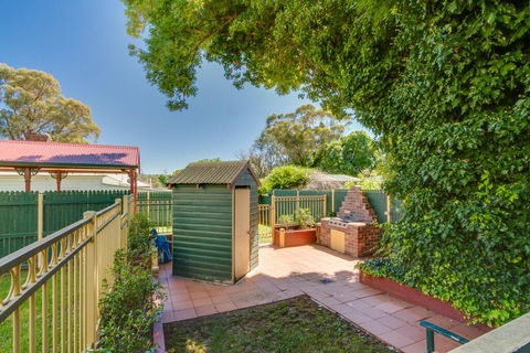 Central Armidale 2-Bedroom Apartment - Renee 2