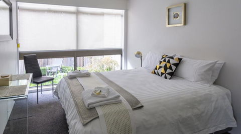Central Park Boutique Apartment - Renee 1