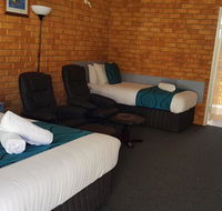 Centrepoint Motel Deniliquin - Renee