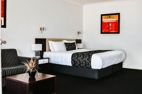 Charles Sturt Suites & Apartments - Internet Find 2