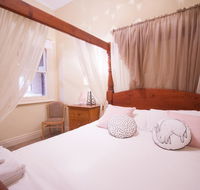 Charleston House Mathoura - Renee