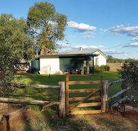 Charleville Bush Cottage - Internet Find
