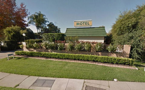 City Park Motel And Apartments - Internet Find 2