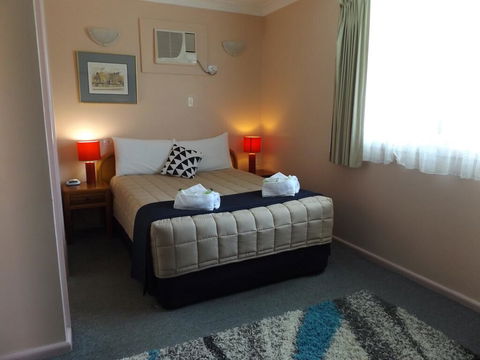 Civic Motel Grafton - Renee 1