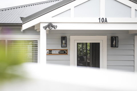 Claras Cottage - Renee 1