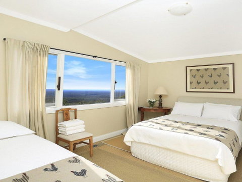 Cloudhill - Magnificent Rural Views To Sydney - Internet Find 1