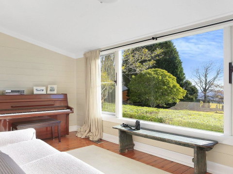 Cloudhill - Magnificent Rural Views To Sydney - Internet Find 2