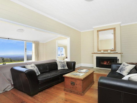 Cloudhill - Magnificent Rural Views To Sydney - Internet Find 3