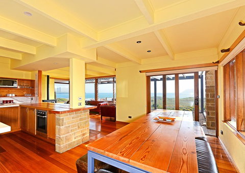 Cloudy Bay Villa - Renee 3