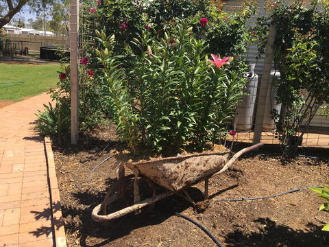 Club Boutique Hotel Cunnamulla - Petrol Stations 3