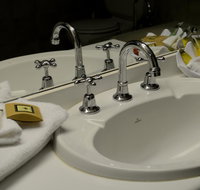 Club Inn Motel - Renee