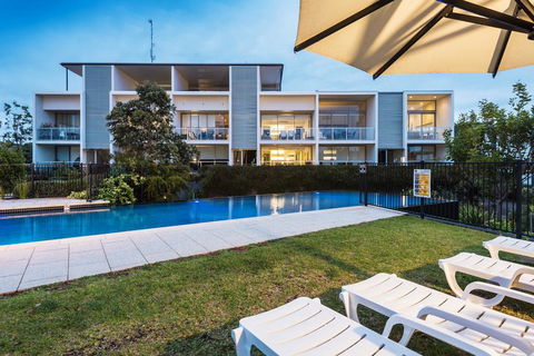 Coast Resort Merimbula - Swimm 0