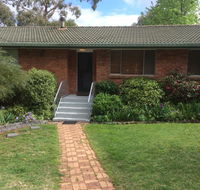 Cockatoo Corner - Armidale - Renee