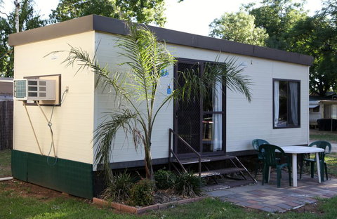 Cohuna Waterfront Holiday Park - Renee 3