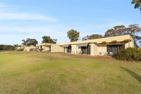 Comfort Inn & Suites Riverland - Internet Find 3