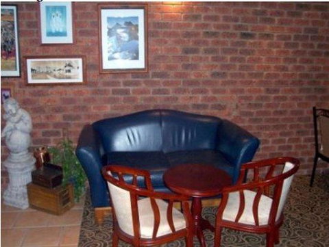 Condobolin Motor Inn - Renee 0