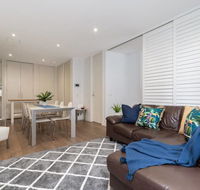 Convenience and luxury in Carnegie - Swimm