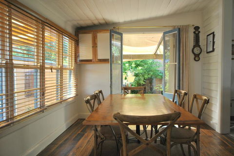 Cooma Cottage - Internet Find 2