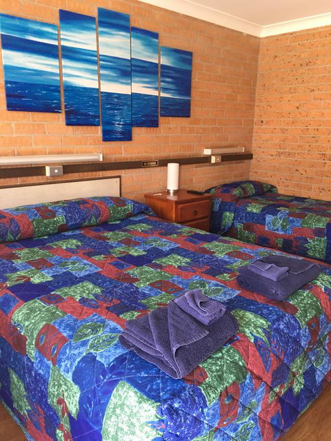 Coonamble Motel - Qld Realsetate 1