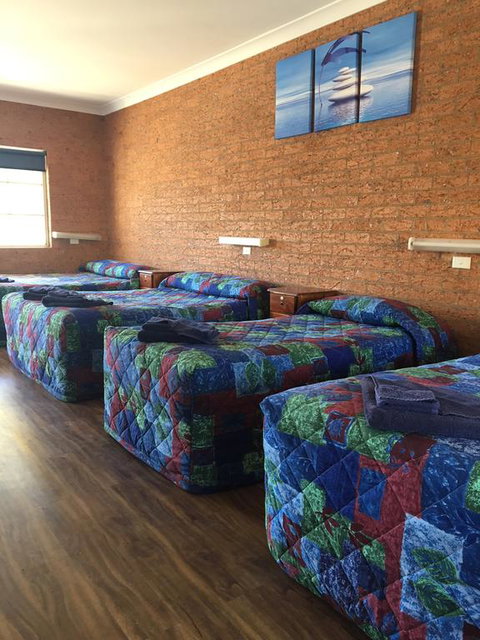 Coonamble Motel - Qld Realsetate 2