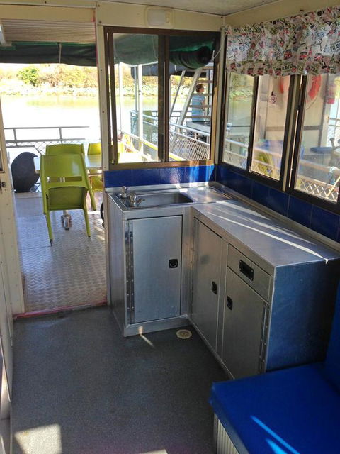 Corroboree Houseboats - Renee 3