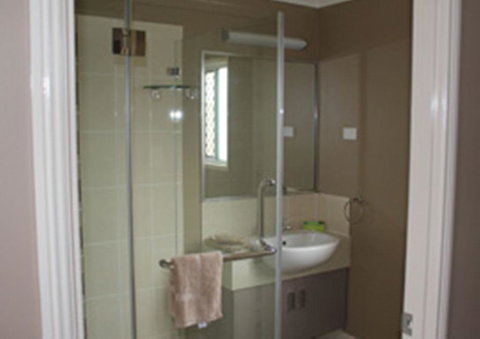 Cosmos Country Motor Inn - Renee 2