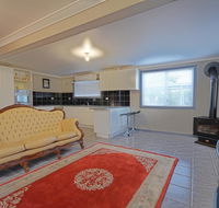Cottage in the Country - Internet Find