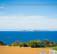 Countess Court Unit - Great Ocean Views - Qld Realsetate