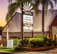 Country Pathfinder Motor Inn - Renee