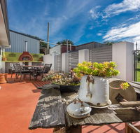 Cradle at Casa Blanca Country Retreat - Renee