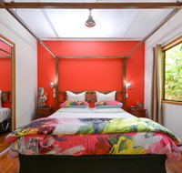 Crater Lakes Rainforest Cottages - Petrol Stations