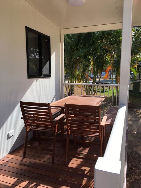 Crystal Creek Caravan Park - Internet Find 3